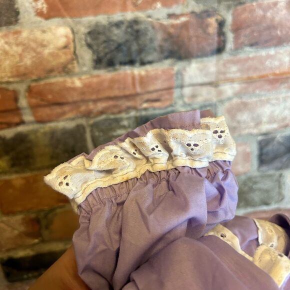 5 for $25🔥Vintage Purple Lavendar Eyelet Lace Pleated Dress Girls Size 6/6X - Picture 4 of 6